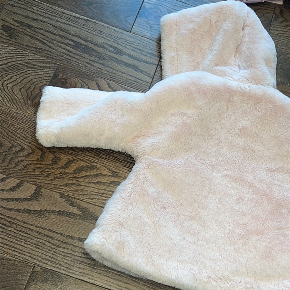 Tartine et Chocolat 18 months Baby Pink Faux Fur Hooded Coat EUC - Picture 10 of 11